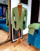 SUIT 017