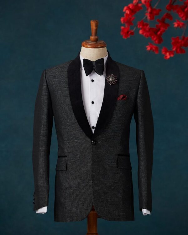 SUIT 006