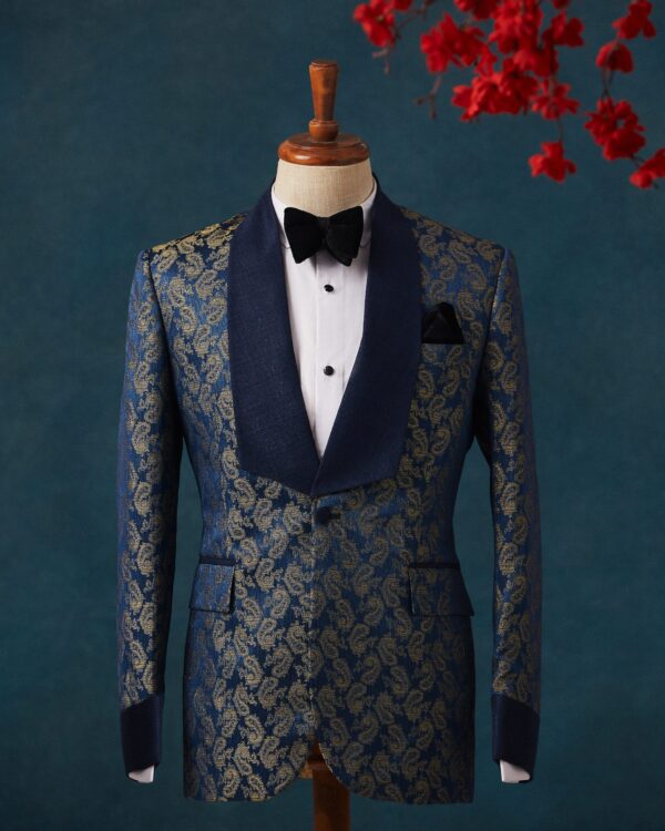 SUIT 007