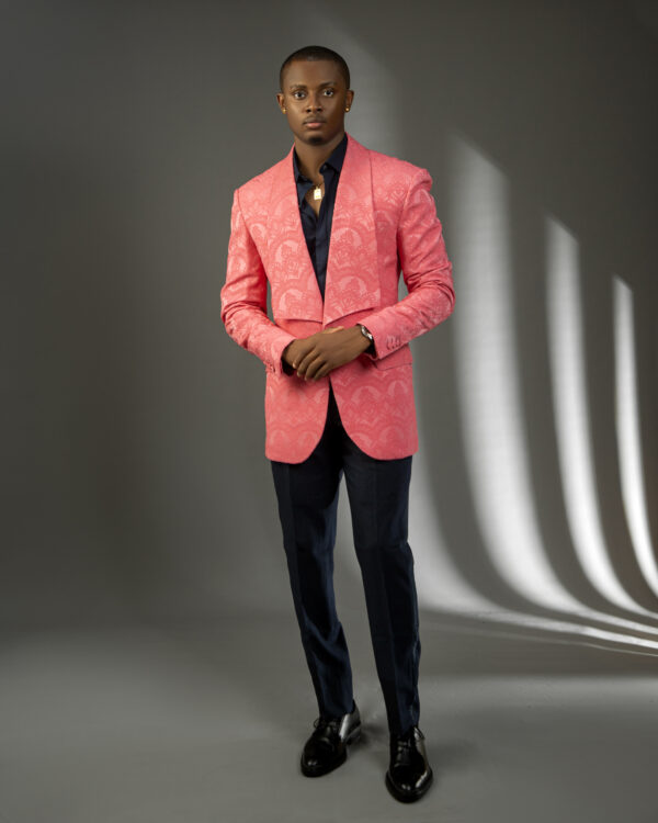 SUIT 027