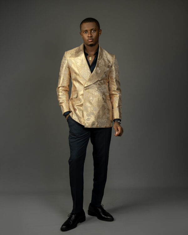 SUIT 304