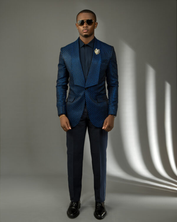 SUIT 026