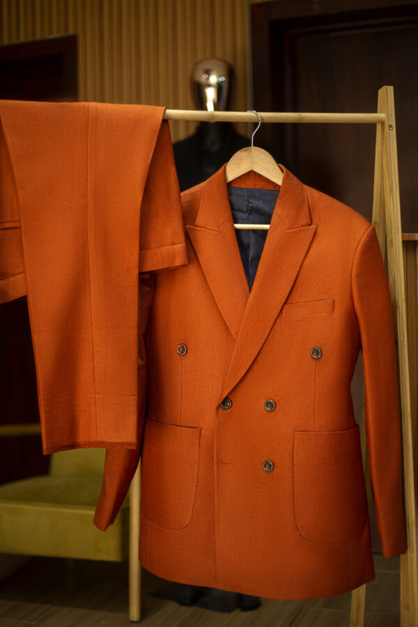 SUIT 026